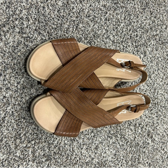 Miz Mooz Sandals Womens 42 Brown Leather Heel Strap Boho Summer Kind Shoes - Picture 2 of 6